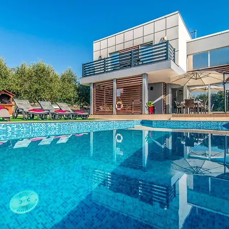 Tammy By 别墅 沃德年